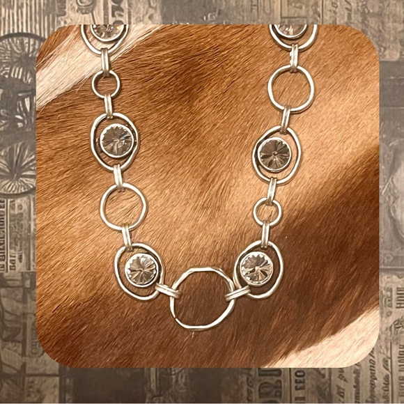 🏷️🎉🆕 open silver chain necklace with silver jeweled crystals - Picture 1 of 16